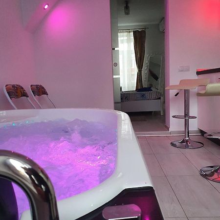 시비우 White House & Jacuzzi 아파트 외부 사진